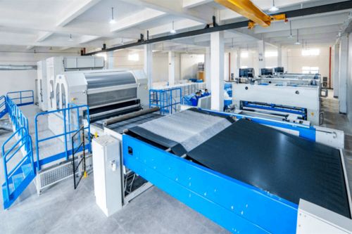 水泥廠的福利 兩臺(tái)歐洲 重量級 設(shè)備正式列裝